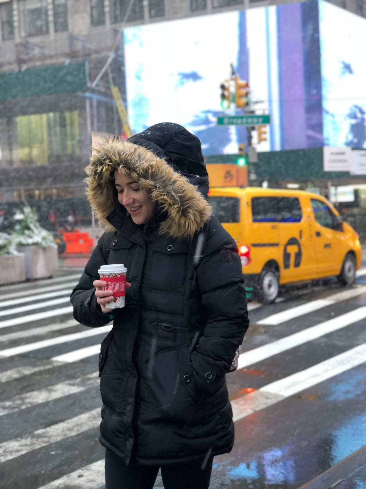 Cena em Nova York com táxi amarelo